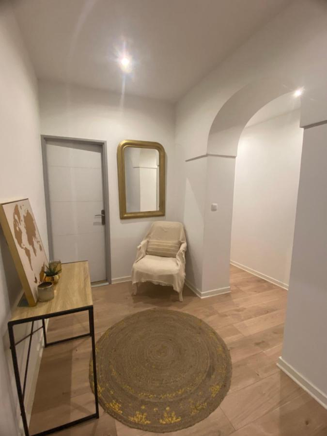 Le Casimir - Superbe T3 En Plein Centre Ville Renove Avec Gout - Wifi Béziers Buitenkant foto