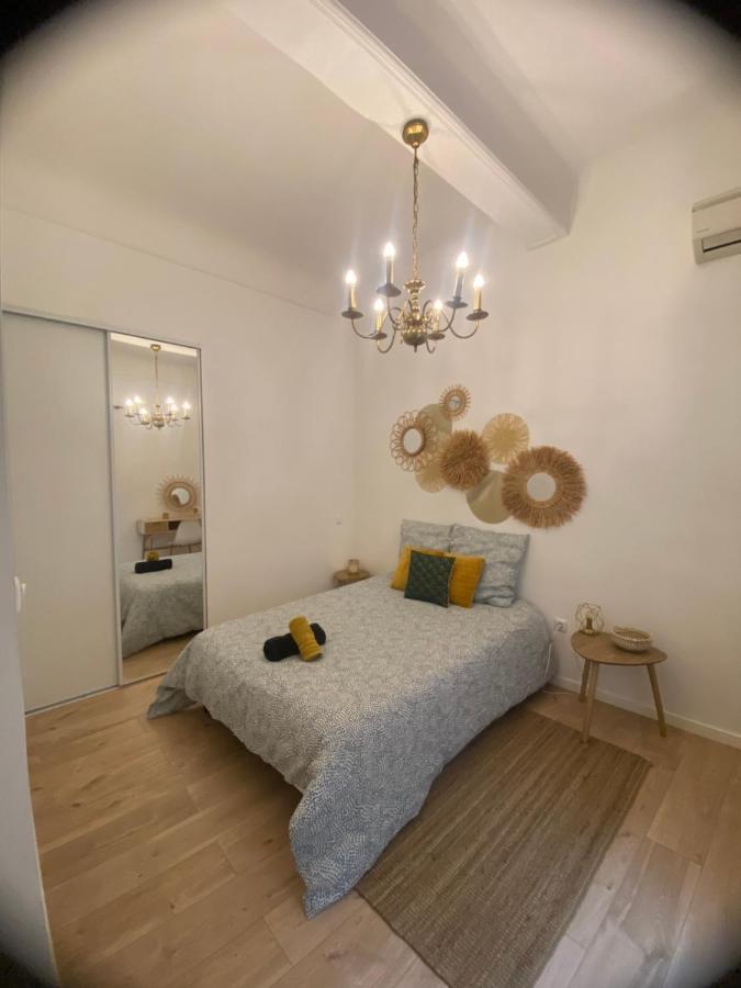 Le Casimir - Superbe T3 En Plein Centre Ville Renove Avec Gout - Wifi Béziers Buitenkant foto