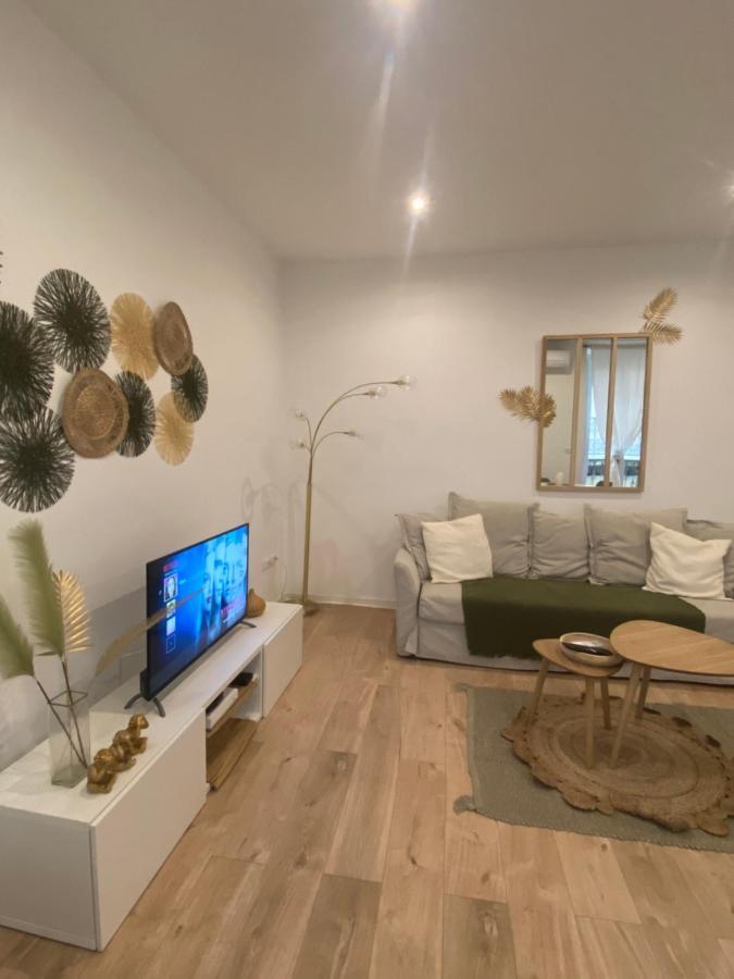 Le Casimir - Superbe T3 En Plein Centre Ville Renove Avec Gout - Wifi Béziers Buitenkant foto